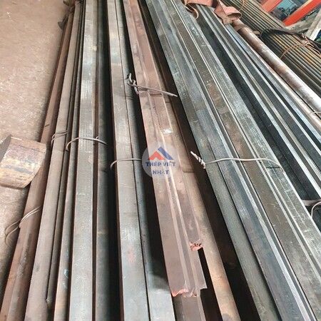 THÉP RAY CẨU 30X50/ THANH RAY ĐẶC 30X50