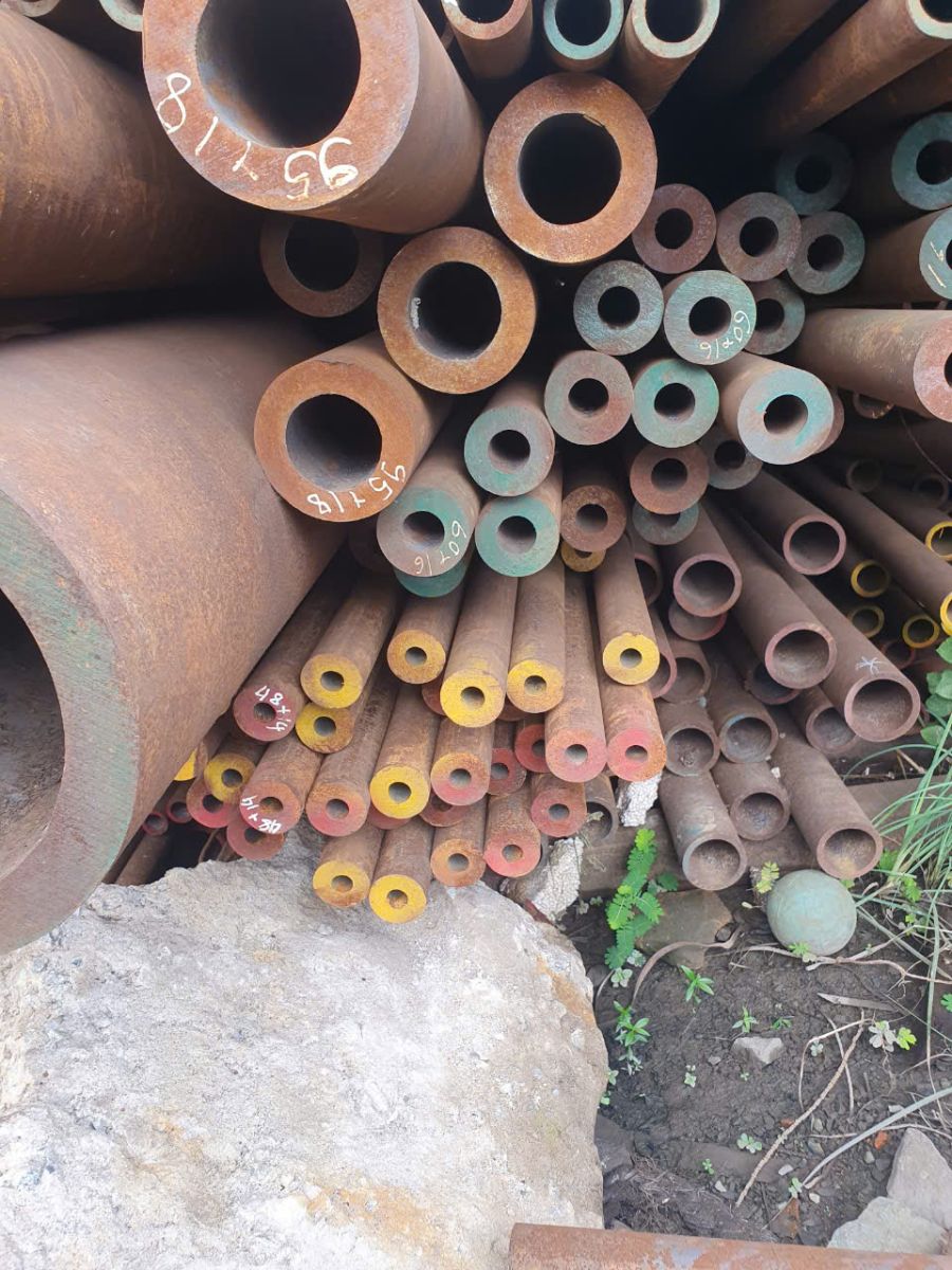 THÉP ỐNG ĐEN PHI 55