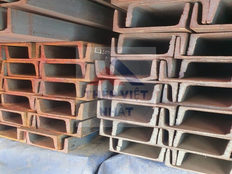 Thép hình U250x90/ thép chữ C250x90 tiêu chuẩn JIS G3101 SS400