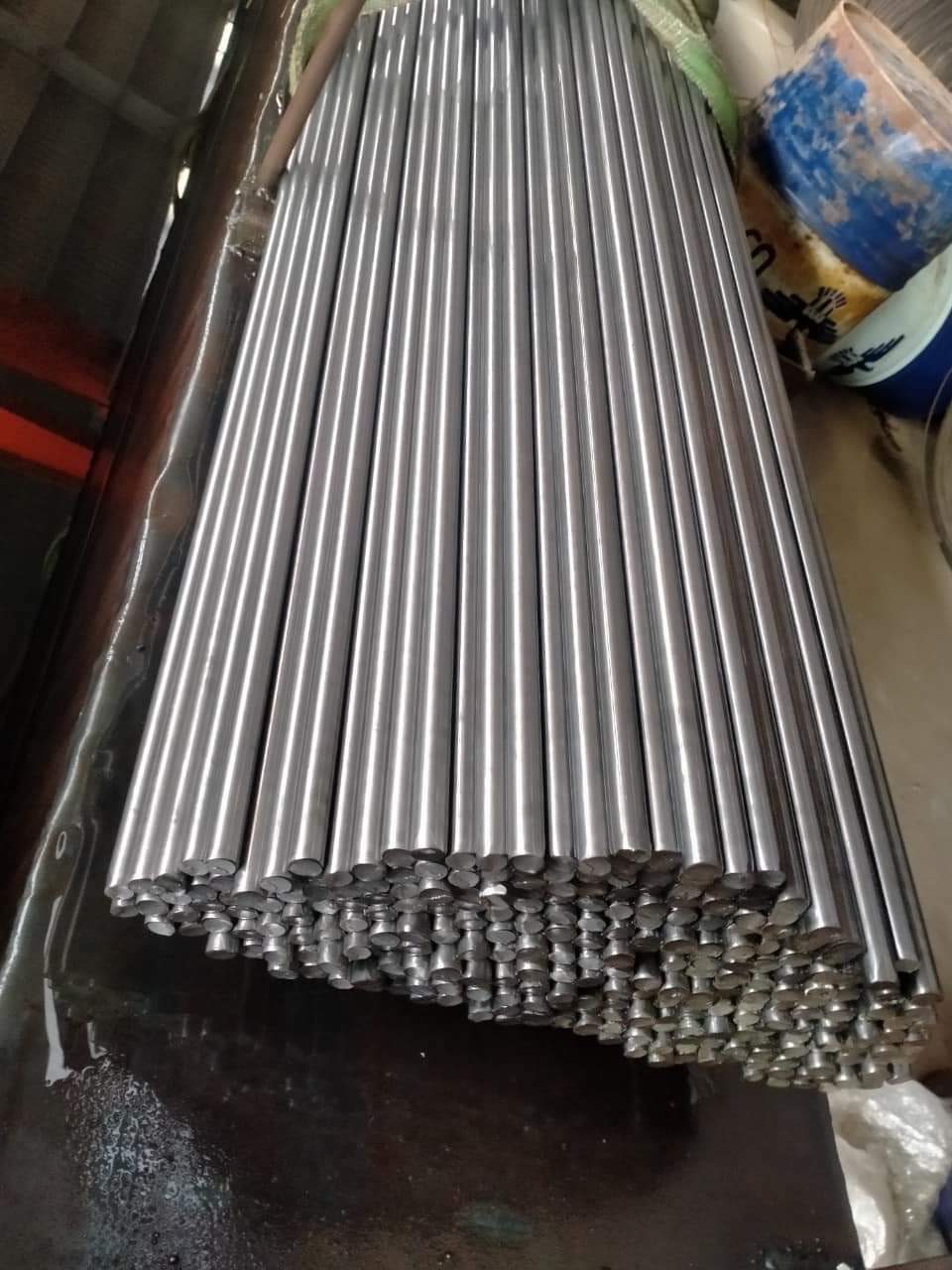 THÉP TRÒN ĐẶC KÉO BÓNG PHI 7