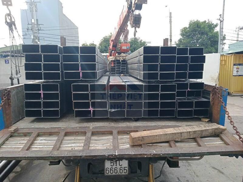 THÉP HỘP 50X150X1,5LI/ THÉP HỘP CHỮ NHẬT 50X150X1,5MM