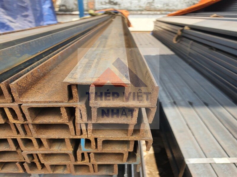 Thép hình U120x48x3,5x4,7x6m(43kg/cây)