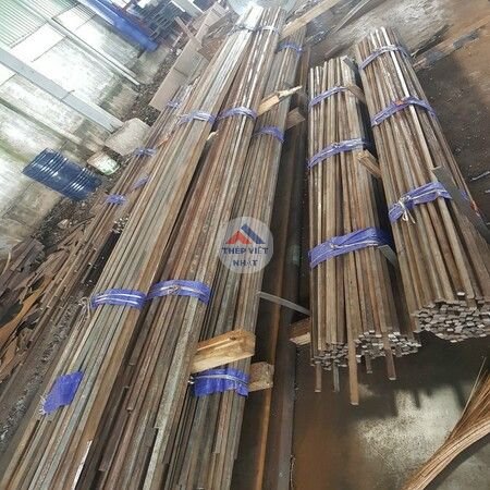 THÉP VUÔNG ĐẶC ĐEN 70X70/ THÉP VUÔNG ĐẶC KÉO BÓNG 70X70