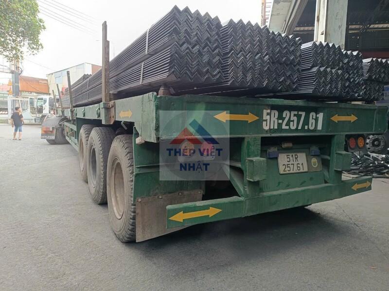 THÉP HÌNH V 50X50X5MM/ THÉP CHỮ V 50X50X5LI